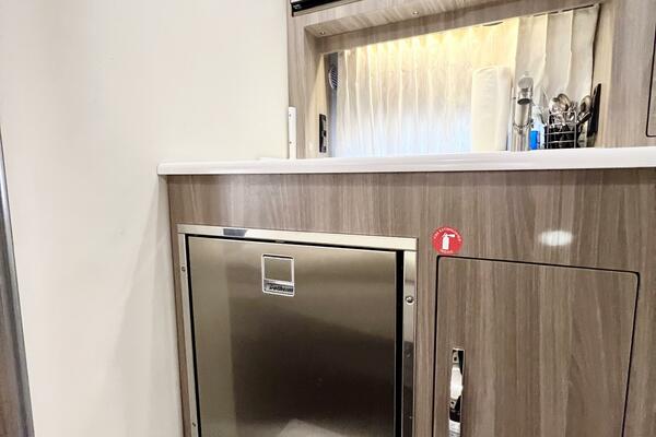 33ft Regal Yacht For Sale