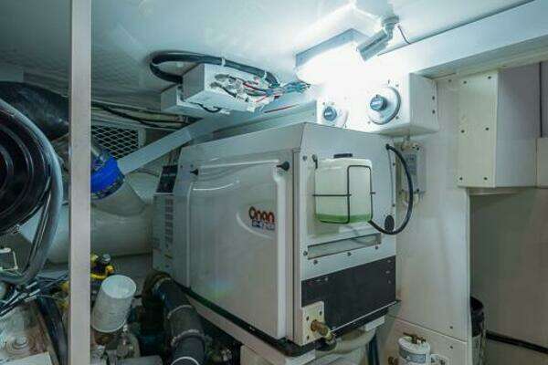 Post 53 Convertible Yacht For Sale