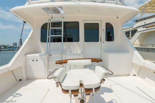 Post 53 Convertible Yacht For Sale
