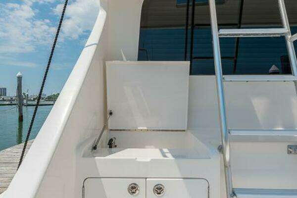 Post 53 Convertible Yacht For Sale