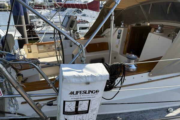 38ft Island Packet Yacht For Sale