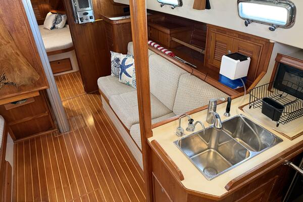 38ft Island Packet Yacht For Sale