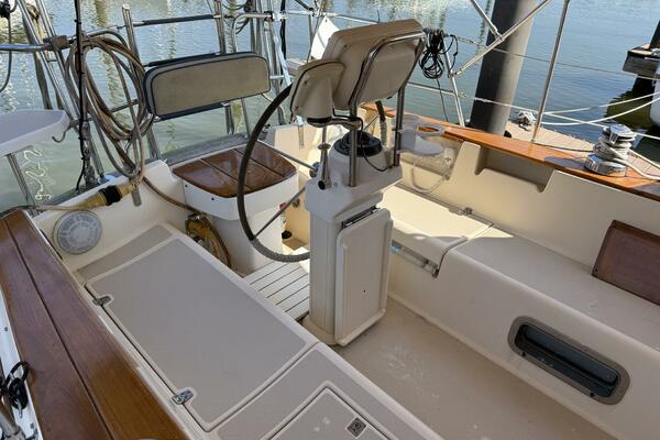 38ft Island Packet Yacht For Sale