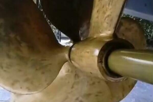 B HAPPY 96ft Hargrave Yacht For Sale