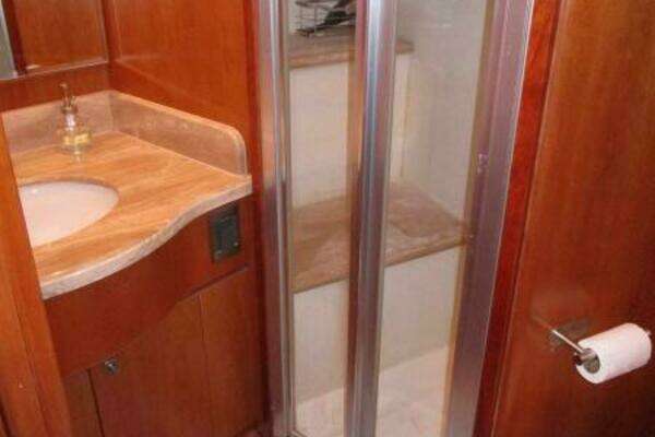 Hargrave Capri Skylounge Yacht For Sale