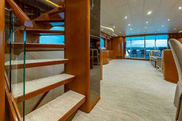 Hargrave Capri Skylounge Yacht For Sale
