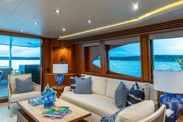 Salon Looking Aft Port Side