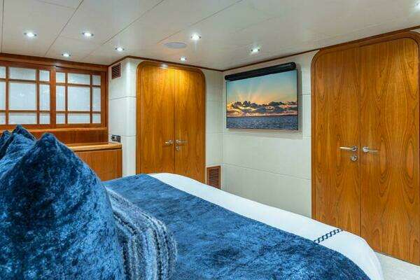 Hargrave Capri Skylounge Yacht For Sale