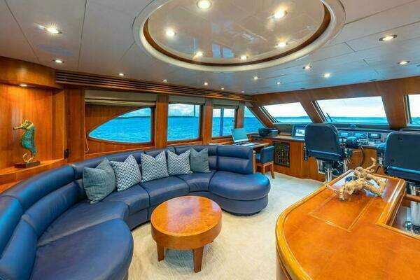 Hargrave Capri Skylounge Yacht For Sale