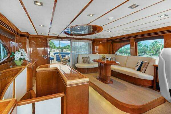 Hargrave Capri Skylounge Yacht For Sale