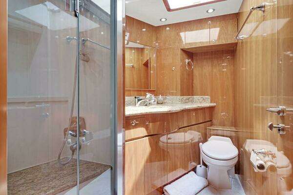 Hargrave Capri Skylounge Yacht For Sale