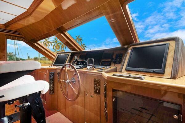 OSSUM DREAM 96ft Hargrave Yacht For Sale