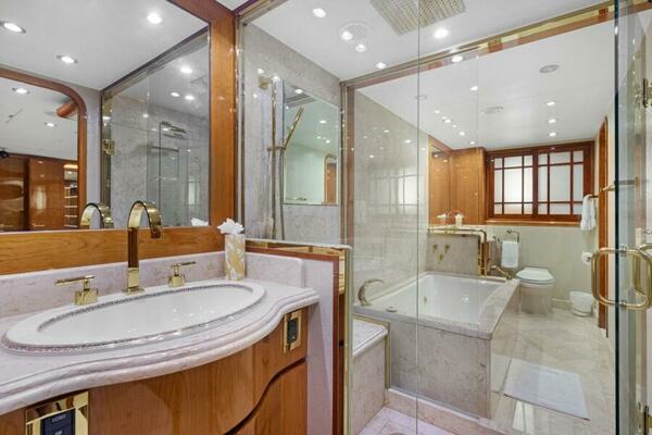 OSSUM DREAM 96ft Hargrave Yacht For Sale