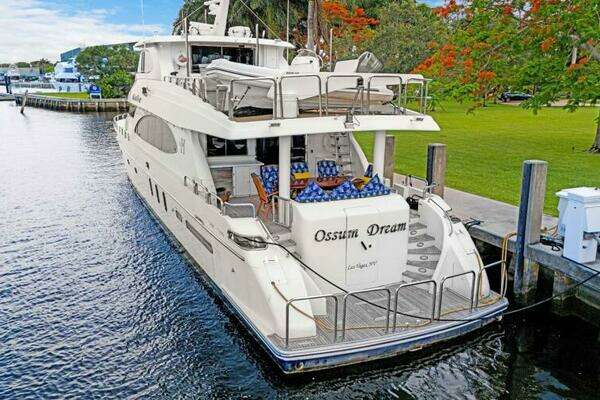 Hargrave Capri Skylounge Yacht For Sale