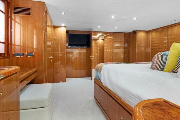 OSSUM DREAM 96ft Hargrave Yacht For Sale