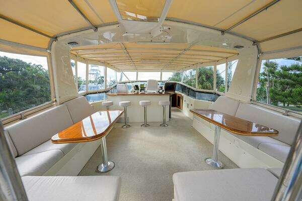 Hatteras 78 Cockpit Motor Yacht Yacht For Sale