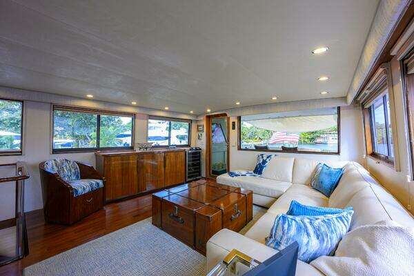 Hatteras 78 Cockpit Motor Yacht Yacht For Sale