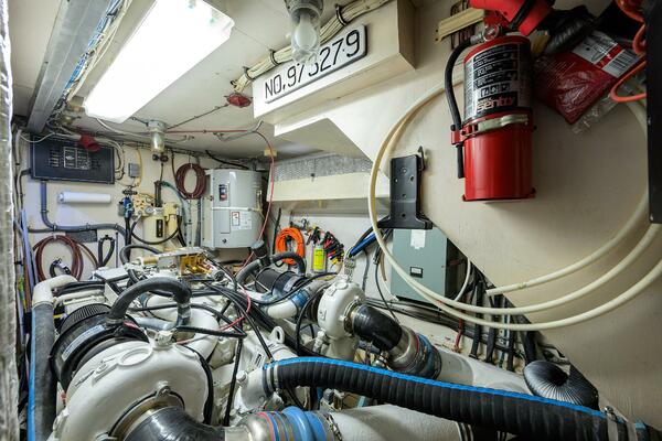 FOREVER YOUNG 78ft Hatteras Yacht For Sale