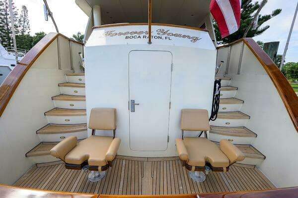 Hatteras 78 Cockpit Motor Yacht Yacht For Sale