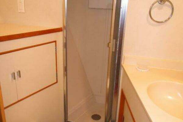 Burger Flush Deck with Flybridge Yacht For Sale