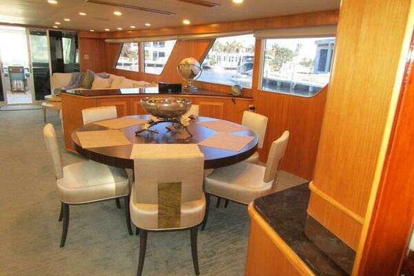 Burger Flush Deck with Flybridge Yacht For Sale