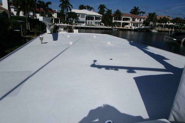 Burger Flush Deck with Flybridge Yacht For Sale