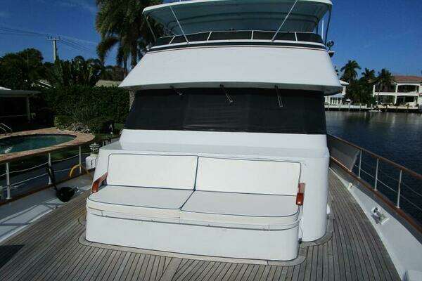 Burger Flush Deck with Flybridge Yacht For Sale