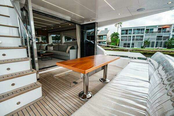 Johnson Skylounge Yacht For Sale