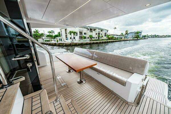 Johnson Skylounge Yacht For Sale