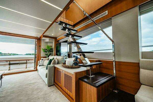 Johnson Skylounge Yacht For Sale