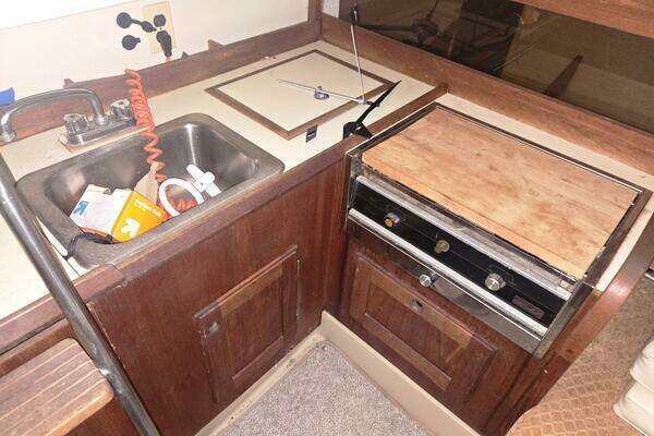 Photo of the 1983 O'Day 28