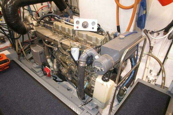 Matthews Voyager Yacht For Sale