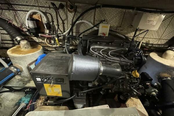 Peaceful Times 40ft Heritage East Yacht For Sale