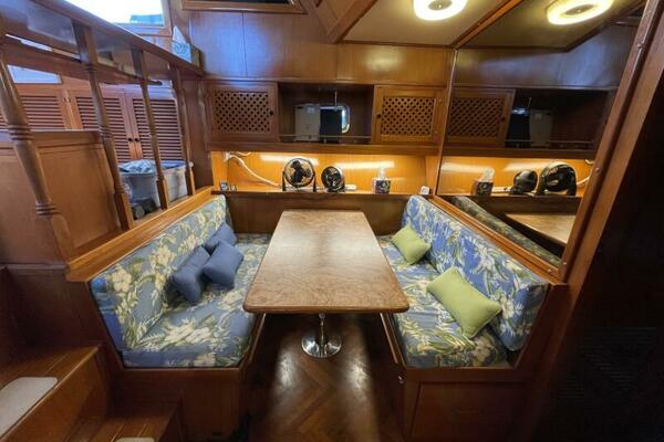 Peaceful Times 40ft Heritage East Yacht For Sale