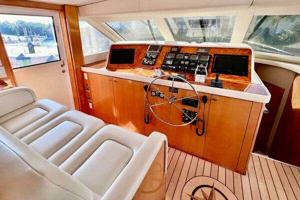 Hatteras  Yacht For Sale