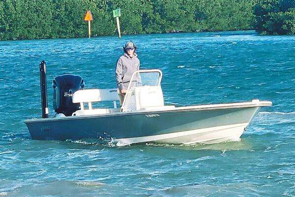 Photo of the 2021 Hewes Redfisher 21