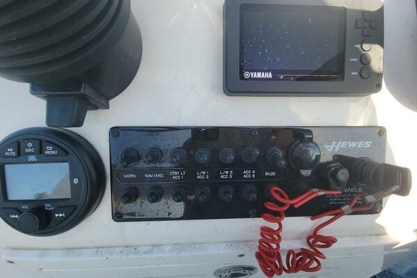 21ft Hewes Yacht For Sale