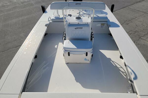 21ft Hewes Yacht For Sale