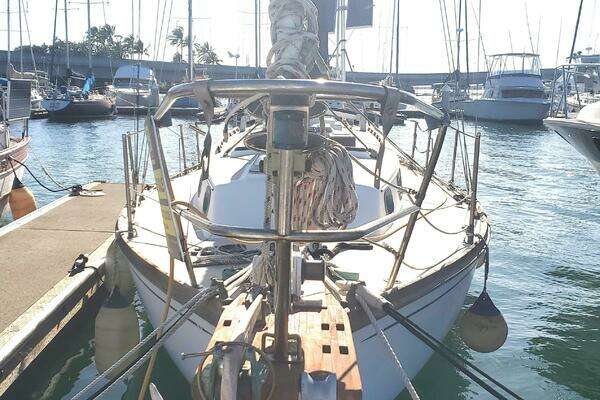 Photo of the 1987 Cape Dory 330 "MILEKA V"