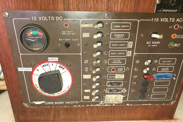 MILEKA V 33ft Cape Dory Yacht For Sale