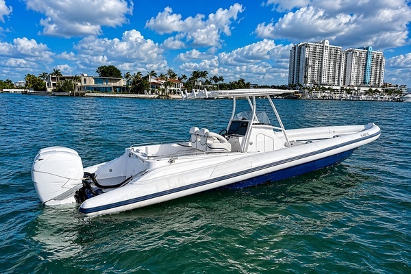 33-ft-Airship-2015-330-Miami  Florida United States yacht for sale