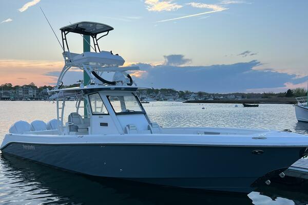 All In 35ft Everglades Yacht For Sale