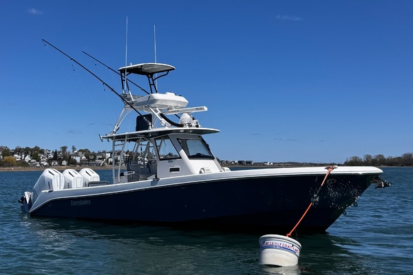2017 Everglades 355 CC