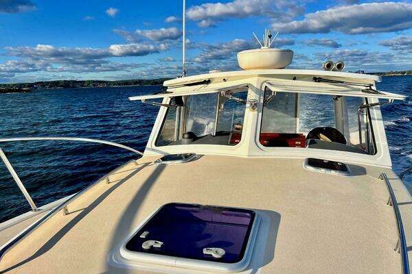 MJM 36Z Yacht For Sale