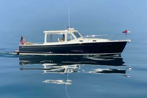 MJM 36Z Yacht For Sale