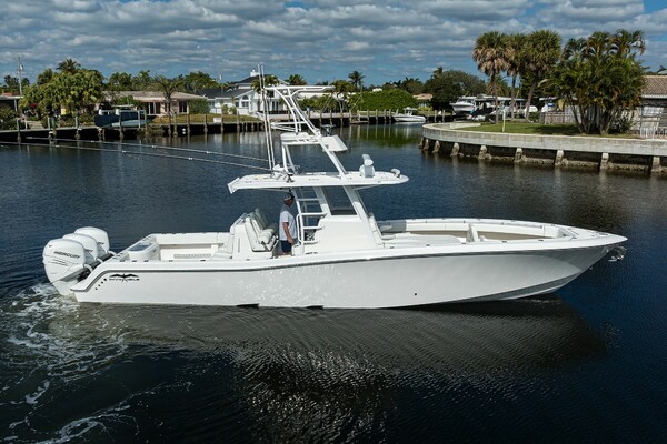 39ft Invincible Yacht For Sale