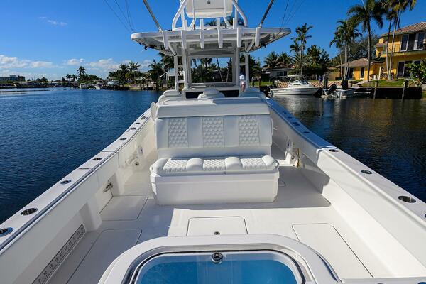 39ft Invincible Yacht For Sale