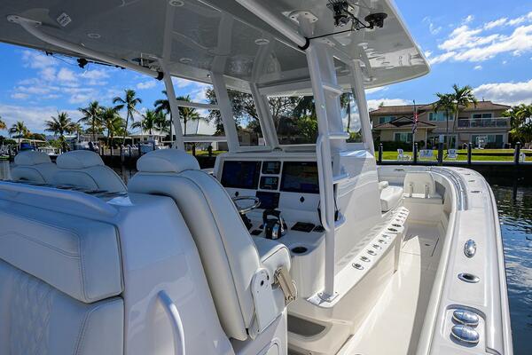 39ft Invincible Yacht For Sale