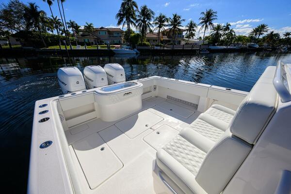 39ft Invincible Yacht For Sale