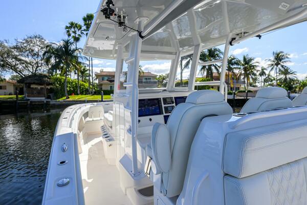 39ft Invincible Yacht For Sale